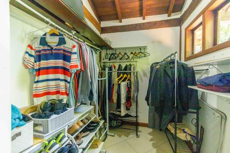 Casa de condomínio à venda com 260m², 3 quartos e 3 vagasCloset da Suíte 2