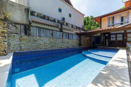 Casa de condomínio à venda com 260m², 3 quartos e 3 vagasÁrea de Lazer