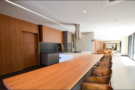 Apartamento à venda com 110m², 3 quartos e 2 vagas Apartamento à venda com 110m², 3 quartos e 2 vagasSalao de festas