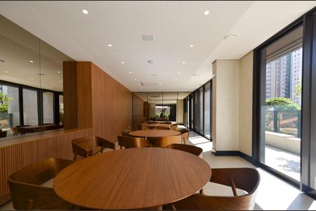 Apartamento à venda com 110m², 3 quartos e 2 vagas Apartamento à venda com 110m², 3 quartos e 2 vagasSalao de festas