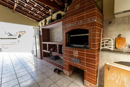 Casa para alugar com 550m², 5 quartos e 2 vagas Casa para alugar com 550m², 5 quartos e 2 vagasChurrasqueira e Quintal