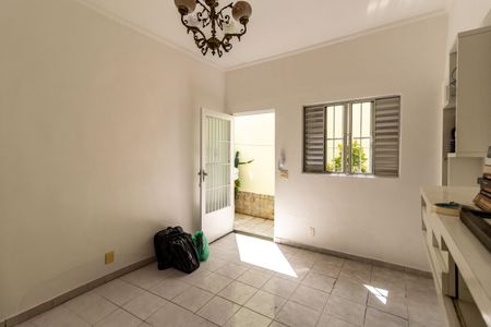 Casa para alugar com 550m², 5 quartos e 2 vagas Casa para alugar com 550m², 5 quartos e 2 vagasSala
