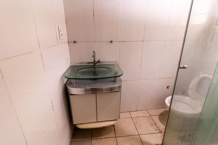 Casa para alugar com 550m², 5 quartos e 2 vagas Casa para alugar com 550m², 5 quartos e 2 vagasEdícula - Banheiro