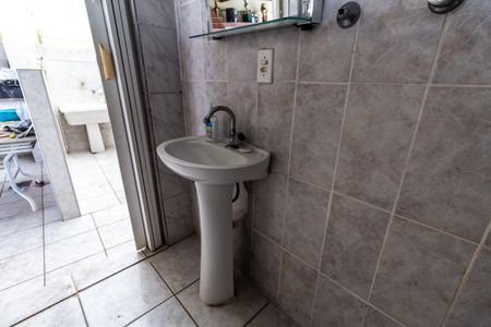 Casa para alugar com 550m², 5 quartos e 2 vagas Casa para alugar com 550m², 5 quartos e 2 vagasBanheiro Quintal