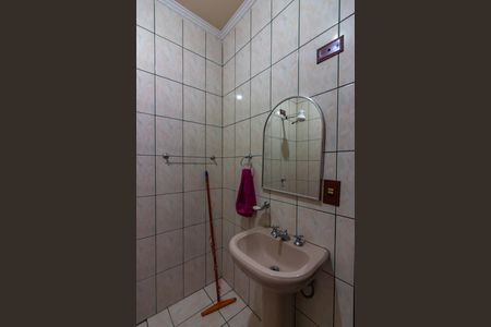 Casa à venda com 270m², 3 quartos e 2 vagas Casa à venda com 270m², 3 quartos e 2 vagasBanheiro 3