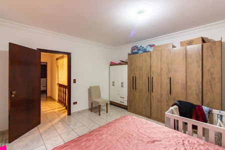 Casa à venda com 270m², 3 quartos e 2 vagas Casa à venda com 270m², 3 quartos e 2 vagasSuíte