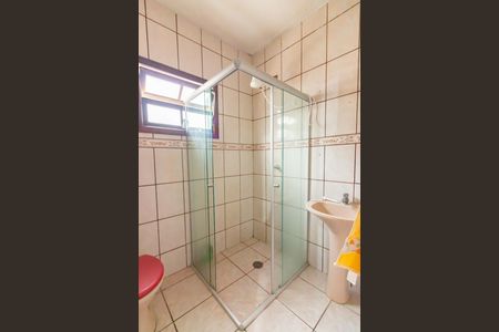 Casa à venda com 270m², 3 quartos e 2 vagas Casa à venda com 270m², 3 quartos e 2 vagasBanheiro 4