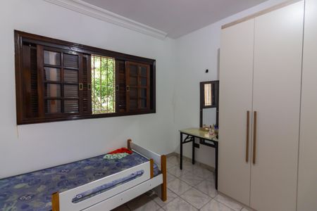 Casa à venda com 270m², 3 quartos e 2 vagas Casa à venda com 270m², 3 quartos e 2 vagasQuarto 3