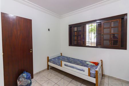Casa à venda com 270m², 3 quartos e 2 vagas Casa à venda com 270m², 3 quartos e 2 vagasQuarto 3
