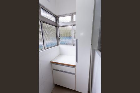 Apartamento à venda com 65m², 2 quartos e 1 vagaÁrea de Serviço