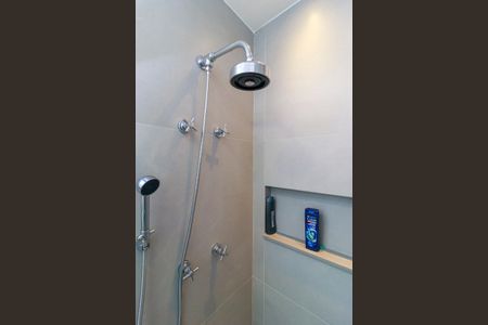 Studio à venda com 26m², 0 quarto e sem vaga Studio à venda com 26m², 0 quarto e sem vagaBanheiro