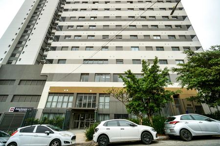 Apartamento à venda com 27m², 1 quarto e sem vaga Apartamento à venda com 27m², 1 quarto e sem vagaFachada