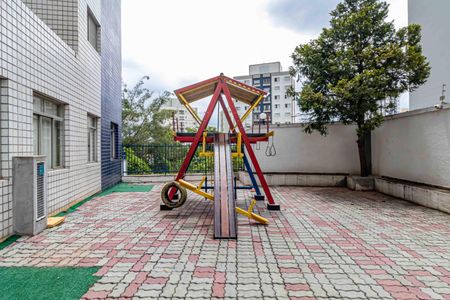 Apartamento para alugar com 55m², 3 quartos e 1 vagaÁrea comum - Playground