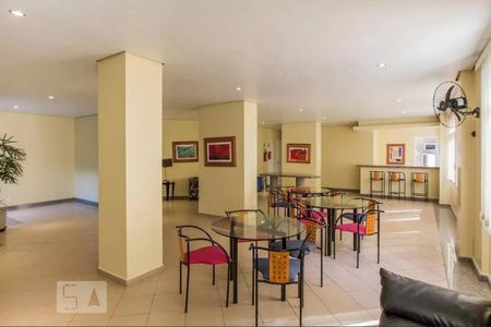 Apartamento para alugar com 55m², 3 quartos e 1 vagaÁrea comum - Salão de festas