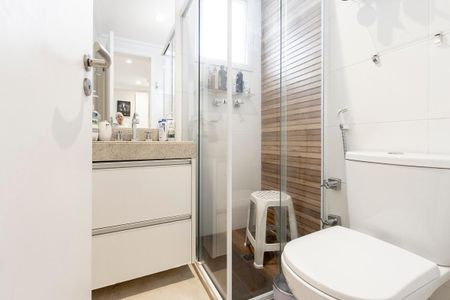 Apartamento à venda com 91m², 2 quartos e 2 vagas Apartamento à venda com 91m², 2 quartos e 2 vagasBanheiro Social