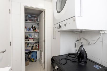 Apartamento à venda com 91m², 2 quartos e 2 vagas Apartamento à venda com 91m², 2 quartos e 2 vagasÁrea de Serviço