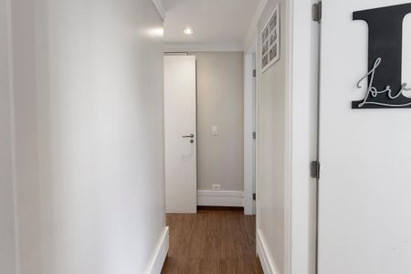 Apartamento à venda com 91m², 2 quartos e 2 vagas Apartamento à venda com 91m², 2 quartos e 2 vagasCorredor
