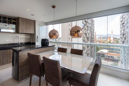 Apartamento à venda com 91m², 2 quartos e 2 vagas Apartamento à venda com 91m², 2 quartos e 2 vagasSala