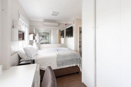 Apartamento à venda com 91m², 2 quartos e 2 vagas Apartamento à venda com 91m², 2 quartos e 2 vagasSuíte