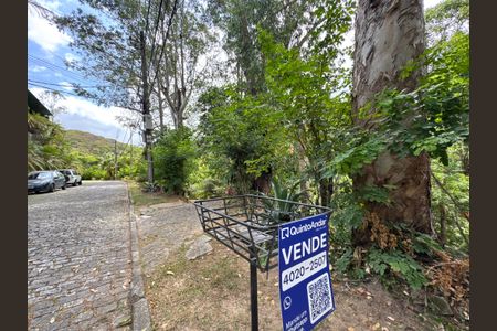 Casa de condomínio para alugar com 5400m², 5 quartos e 2 vagasPlaquinha Quinto Andar