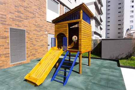 Apartamento à venda com 100m², 3 quartos e 2 vagasÁrea comum - Playground