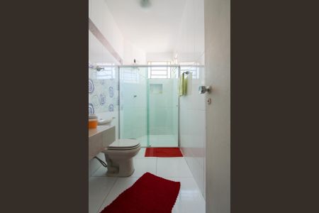 Casa à venda com 360m², 3 quartos e 3 vagas Casa à venda com 360m², 3 quartos e 3 vagasBanheiro Social