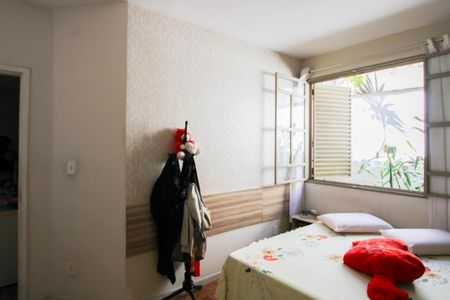 Casa à venda com 360m², 3 quartos e 3 vagas Casa à venda com 360m², 3 quartos e 3 vagasSuíte