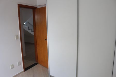 Apartamento à venda com 180m², 3 quartos e 2 vagasQuarto 1