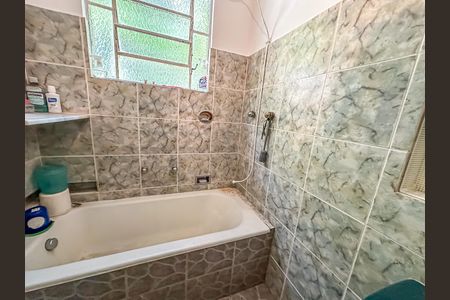 Apartamento para alugar com 70m², 2 quartos e sem vagaBanheiro