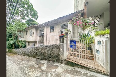 Apartamento para alugar com 70m², 2 quartos e sem vagaFachada e Placa