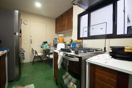 Apartamento à venda com 75m², 1 quarto e 2 vagasCozinha