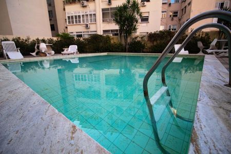 Apartamento à venda com 75m², 1 quarto e 2 vagasÁrea comum - Piscina