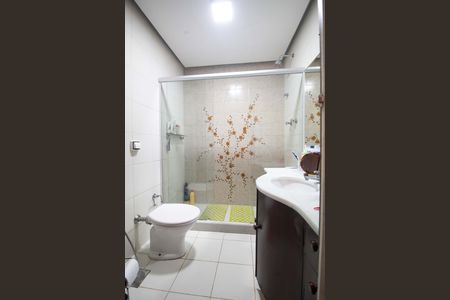 Apartamento à venda com 75m², 1 quarto e 2 vagasBanheiro social