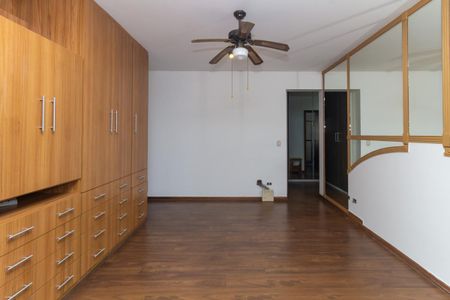 Apartamento à venda com 225m², 4 quartos e 3 vagas Apartamento à venda com 225m², 4 quartos e 3 vagasSuíte 1