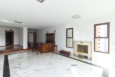 Apartamento à venda com 225m², 4 quartos e 3 vagas Apartamento à venda com 225m², 4 quartos e 3 vagasSala