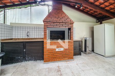 Apartamento à venda com 225m², 4 quartos e 3 vagas Apartamento à venda com 225m², 4 quartos e 3 vagasÁrea comum - Churrasqueira