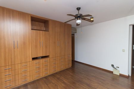 Apartamento à venda com 225m², 4 quartos e 3 vagas Apartamento à venda com 225m², 4 quartos e 3 vagasSuíte 1