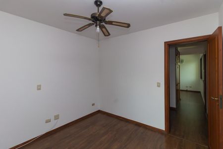 Apartamento à venda com 225m², 4 quartos e 3 vagas Apartamento à venda com 225m², 4 quartos e 3 vagasQuarto 1