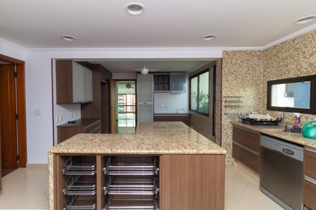 Apartamento à venda com 225m², 4 quartos e 3 vagas Apartamento à venda com 225m², 4 quartos e 3 vagasCozinha