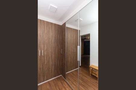 Apartamento à venda com 225m², 4 quartos e 3 vagas Apartamento à venda com 225m², 4 quartos e 3 vagasSuíte 1