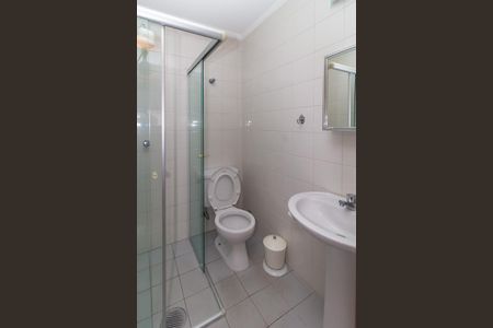 Apartamento à venda com 225m², 4 quartos e 3 vagas Apartamento à venda com 225m², 4 quartos e 3 vagasBanheiro de Serviço