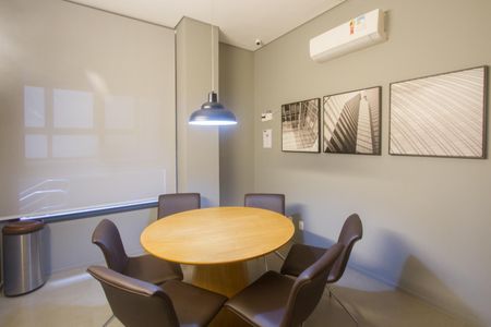 Apartamento para alugar com 69m², 2 quartos e 1 vaga Apartamento para alugar com 69m², 2 quartos e 1 vagaCoworking