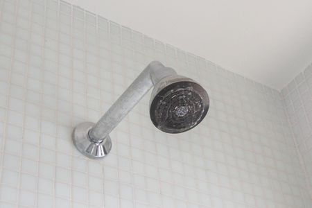 Apartamento para alugar com 69m², 2 quartos e 1 vaga Apartamento para alugar com 69m², 2 quartos e 1 vagaChuveiro