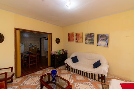 Casa à venda com 751m², 4 quartos e 6 vagasSala