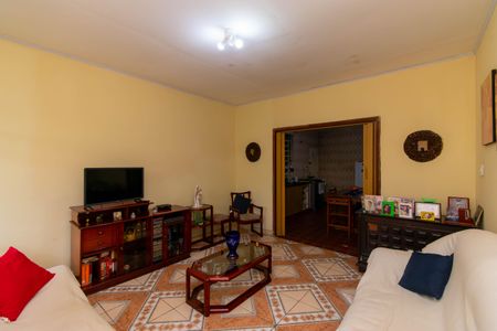 Casa à venda com 751m², 4 quartos e 6 vagasSala