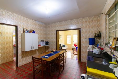 Casa à venda com 751m², 4 quartos e 6 vagasCozinha