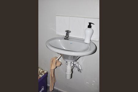 Casa à venda com 470m², 3 quartos e 2 vagasDetalhe - Casa 01 - Lavabo