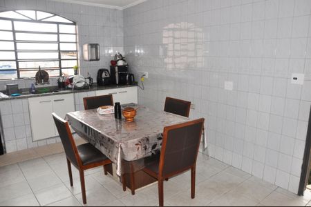 Casa à venda com 470m², 3 quartos e 2 vagasDetalhe - Cozinha