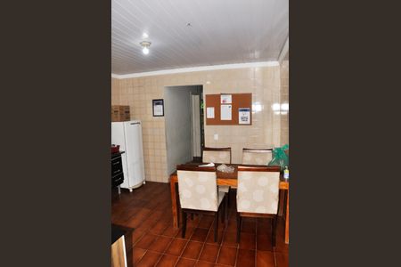 Casa à venda com 470m², 3 quartos e 2 vagasDetalhe - Casa 02 - Cozinha