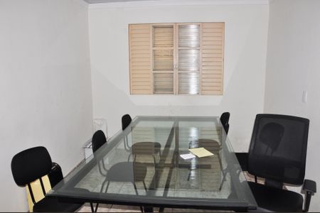 Casa à venda com 470m², 3 quartos e 2 vagasDetalhe - Casa 02 - Quarto 02